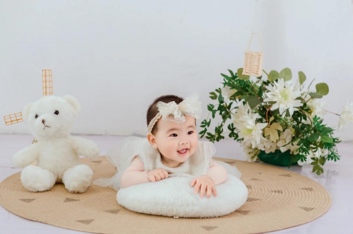 石狮宝宝几个月会坐 石狮宝宝几个月会坐